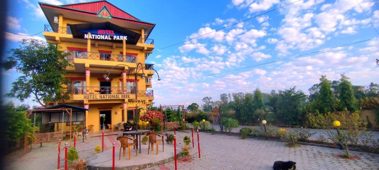 Hotel National Park- A Peaceful Family Home Where You Can Stay Peace And Enjoy And Organize The Wildlife Safari Chitwan Exterior foto
