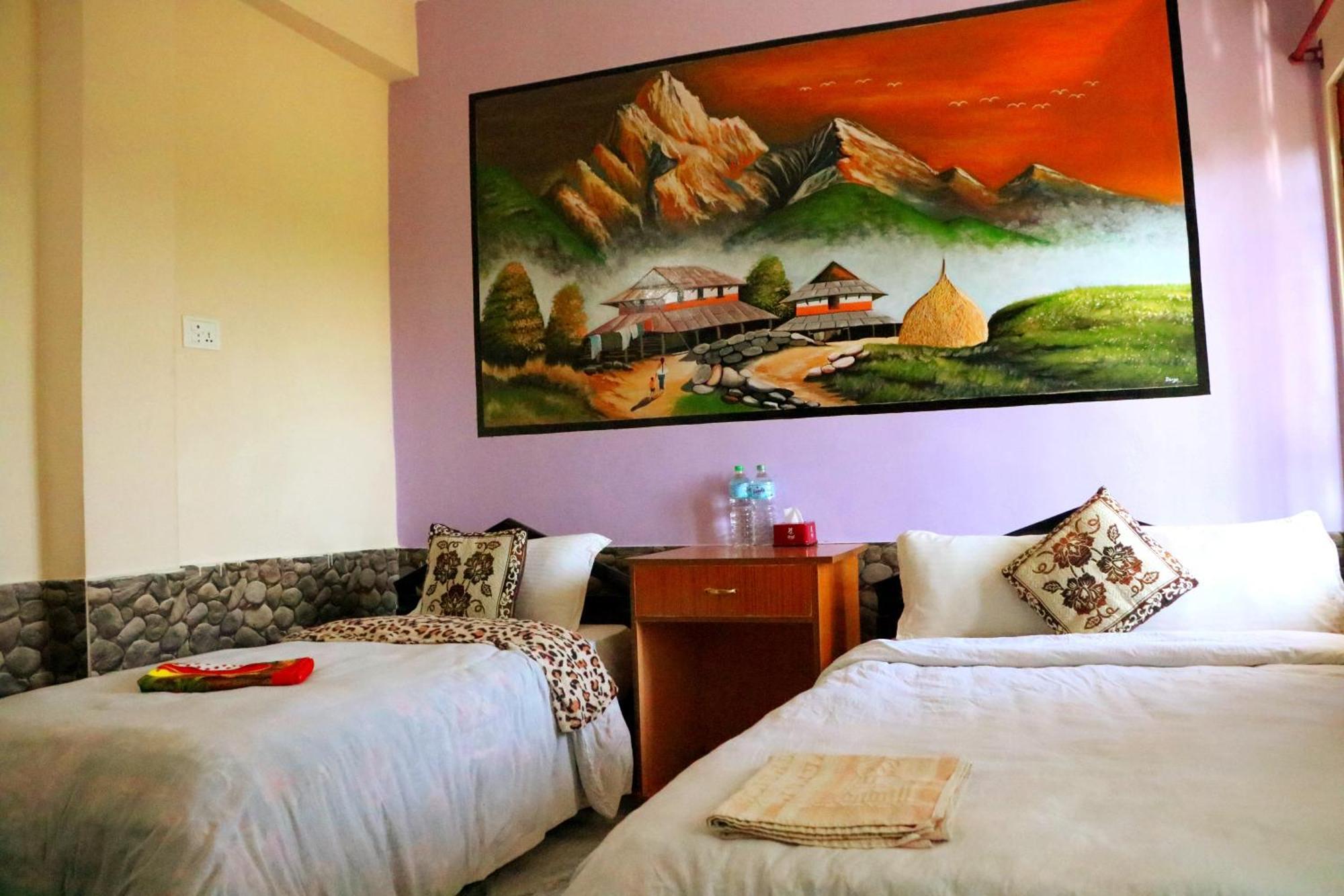 Hotel National Park- A Peaceful Family Home Where You Can Stay Peace And Enjoy And Organize The Wildlife Safari Chitwan Exterior foto